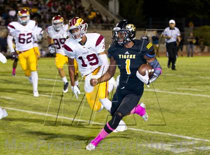 Thumbnail 2 in Clovis West vs. Edison photogallery.