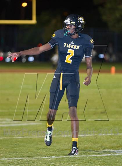 Thumbnail 1 in Clovis West vs. Edison photogallery.