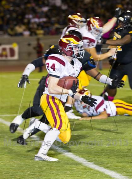Thumbnail 3 in Clovis West vs. Edison photogallery.