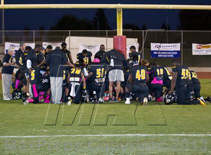 Thumbnail 2 in Clovis West vs. Edison photogallery.