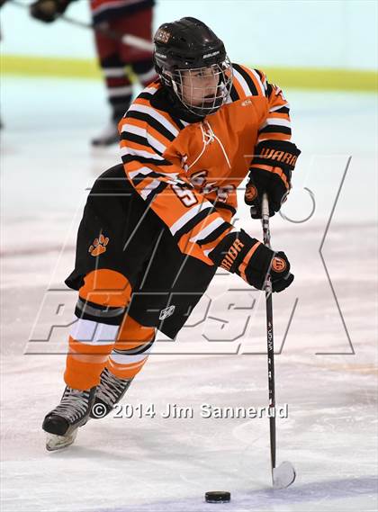Thumbnail 3 in White Plains vs Archbishop Stepinac (Guy Mathews Invitational Tournament) photogallery.