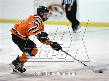 Thumbnail 3 in White Plains vs Archbishop Stepinac (Guy Mathews Invitational Tournament) photogallery.
