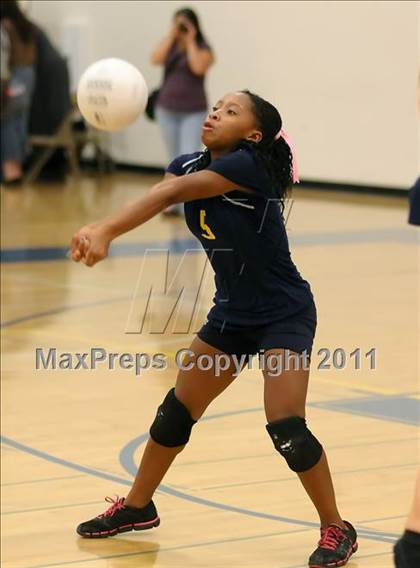 Thumbnail 1 in Woodland @ Inderkum photogallery.