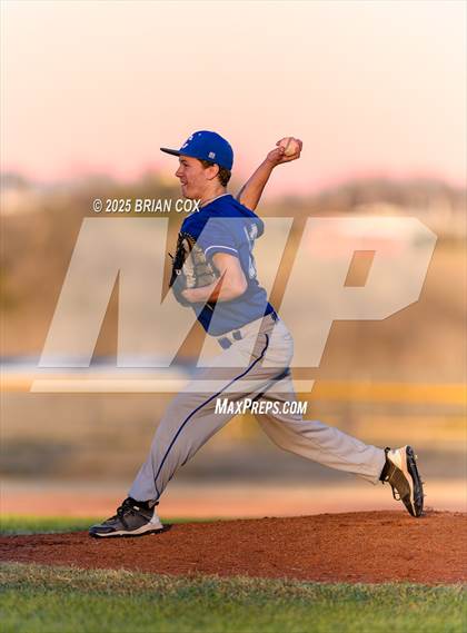 Thumbnail 2 in Marshall @ Cotter photogallery.