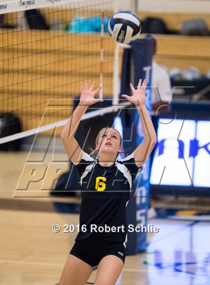 Thumbnail 3 in Del Oro @ Oak Ridge photogallery.