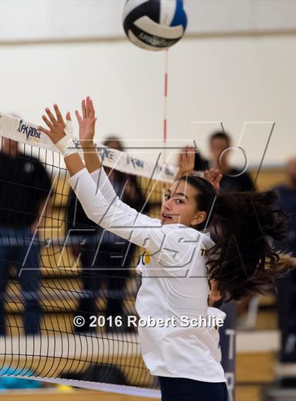 Thumbnail 1 in Del Oro @ Oak Ridge photogallery.