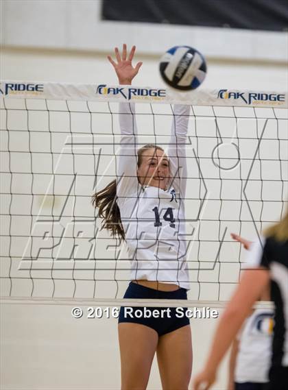 Thumbnail 3 in Del Oro @ Oak Ridge photogallery.
