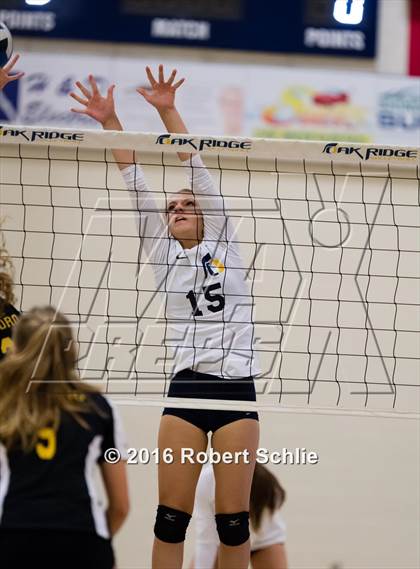 Thumbnail 2 in Del Oro @ Oak Ridge photogallery.