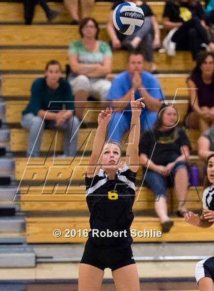 Thumbnail 2 in Del Oro @ Oak Ridge photogallery.