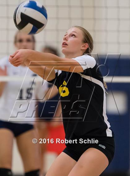 Thumbnail 2 in Del Oro @ Oak Ridge photogallery.