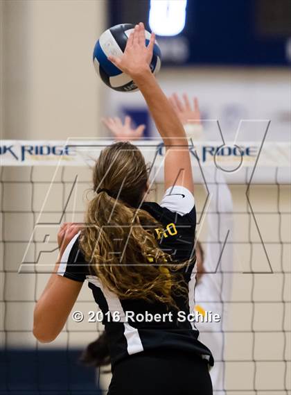 Thumbnail 3 in Del Oro @ Oak Ridge photogallery.