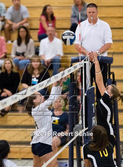 Thumbnail 1 in Del Oro @ Oak Ridge photogallery.