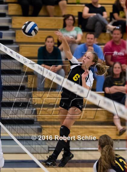 Thumbnail 2 in Del Oro @ Oak Ridge photogallery.