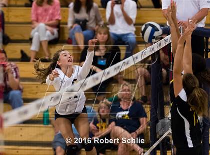 Thumbnail 1 in Del Oro @ Oak Ridge photogallery.