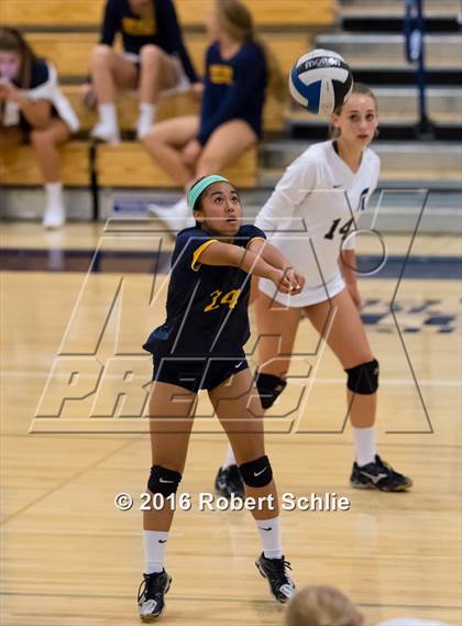Thumbnail 2 in Del Oro @ Oak Ridge photogallery.