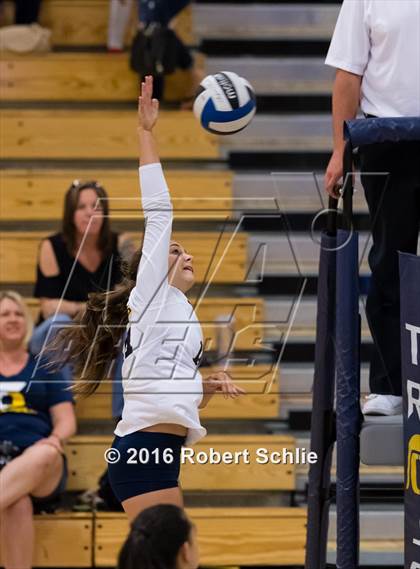Thumbnail 2 in Del Oro @ Oak Ridge photogallery.