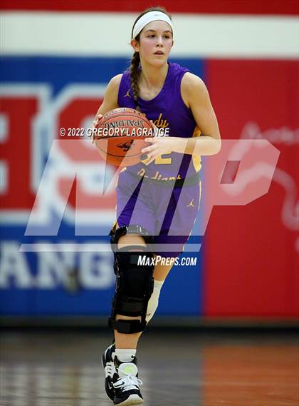 Thumbnail 3 in Sanger vs Alvarado (UIL 4A Area Playoff) photogallery.