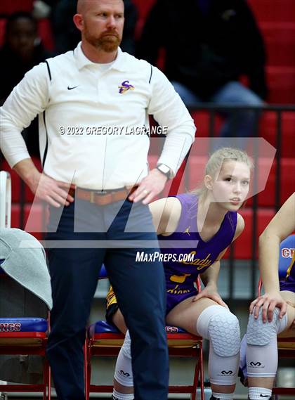 Thumbnail 2 in Sanger vs Alvarado (UIL 4A Area Playoff) photogallery.