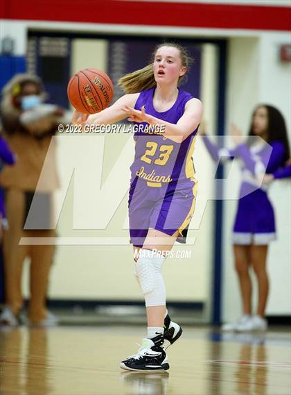 Thumbnail 2 in Sanger vs Alvarado (UIL 4A Area Playoff) photogallery.