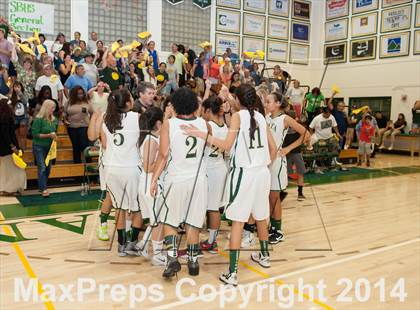 Thumbnail 3 in La Canada vs Santa Barbara (CIF SS D3 Playoff) photogallery.