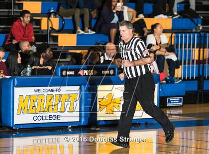 Thumbnail 3 in Oakland vs. Las Lomas photogallery.