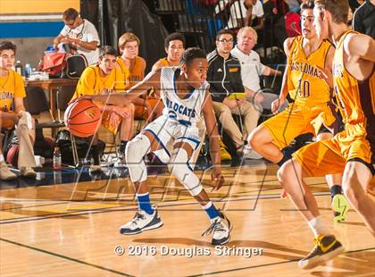 Thumbnail 2 in Oakland vs. Las Lomas photogallery.