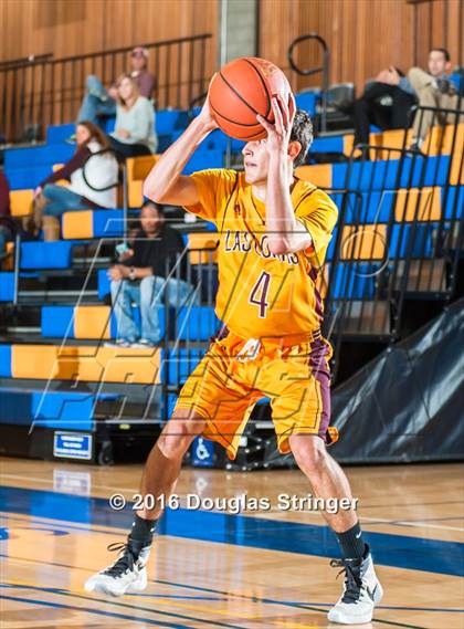 Thumbnail 1 in Oakland vs. Las Lomas photogallery.