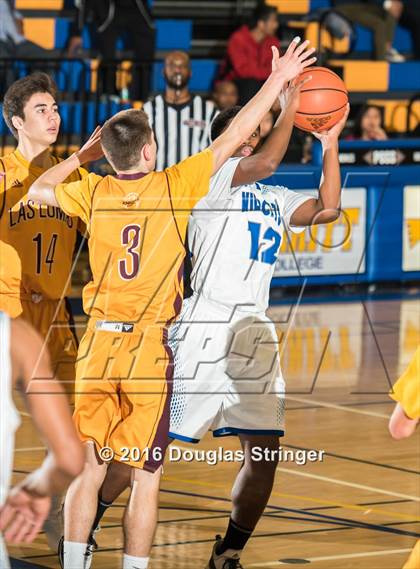 Thumbnail 1 in Oakland vs. Las Lomas photogallery.