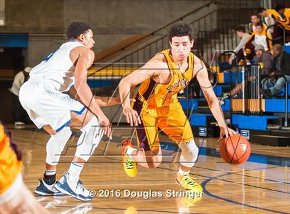 Thumbnail 1 in Oakland vs. Las Lomas photogallery.