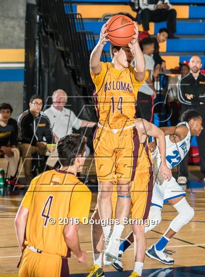 Thumbnail 2 in Oakland vs. Las Lomas photogallery.