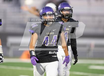 Thumbnail 3 in Enochs @ Tokay photogallery.