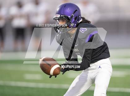 Thumbnail 2 in Enochs @ Tokay photogallery.