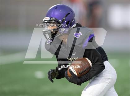 Thumbnail 2 in Enochs @ Tokay photogallery.