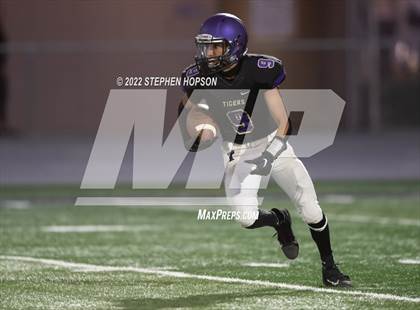 Thumbnail 2 in Enochs @ Tokay photogallery.