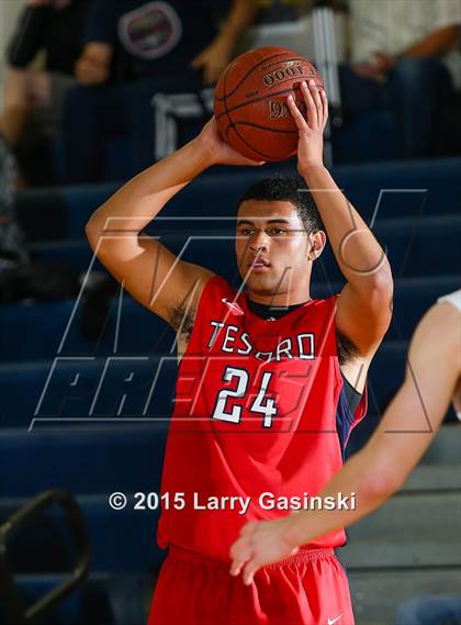 Thumbnail 3 in Tesoro vs. West Ranch (CIF SS Playoffs) photogallery.