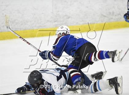 Thumbnail 1 in Suffield/Granby/Windsor Locks @ East Catholic photogallery.