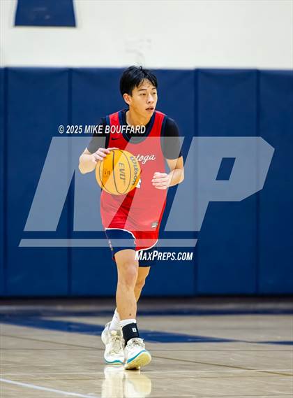 Thumbnail 2 in Saratoga vs San Luis Obispo (Santa Barbara Holiday Classic) photogallery.
