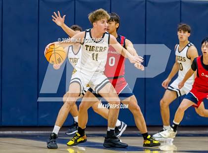 Thumbnail 3 in Saratoga vs San Luis Obispo (Santa Barbara Holiday Classic) photogallery.