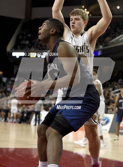 Thumbnail 3 in Sierra Canyon vs. Bishop Montgomery (CIF-SS Open Semi-Final) photogallery.