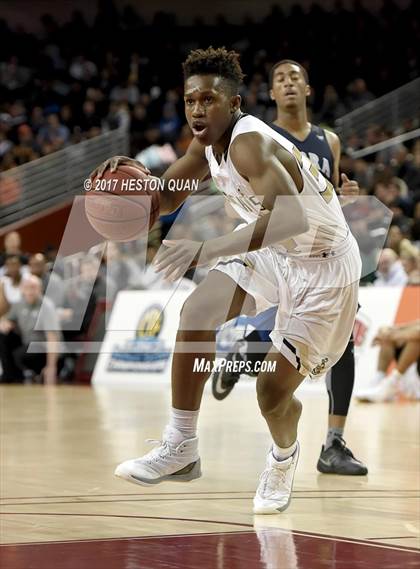 Thumbnail 3 in Sierra Canyon vs. Bishop Montgomery (CIF-SS Open Semi-Final) photogallery.