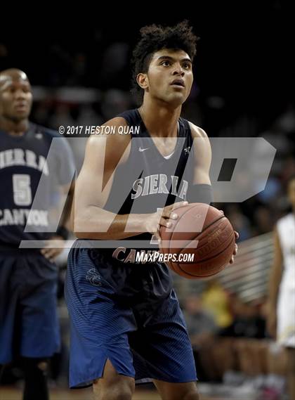Thumbnail 3 in Sierra Canyon vs. Bishop Montgomery (CIF-SS Open Semi-Final) photogallery.