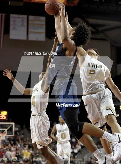 Thumbnail 2 in Sierra Canyon vs. Bishop Montgomery (CIF-SS Open Semi-Final) photogallery.