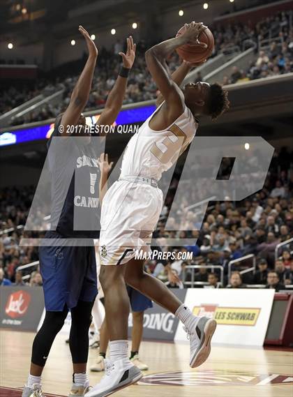 Thumbnail 2 in Sierra Canyon vs. Bishop Montgomery (CIF-SS Open Semi-Final) photogallery.