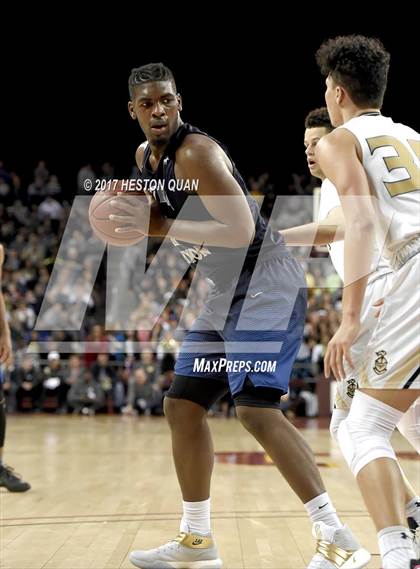 Thumbnail 3 in Sierra Canyon vs. Bishop Montgomery (CIF-SS Open Semi-Final) photogallery.