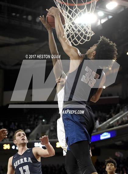 Thumbnail 2 in Sierra Canyon vs. Bishop Montgomery (CIF-SS Open Semi-Final) photogallery.