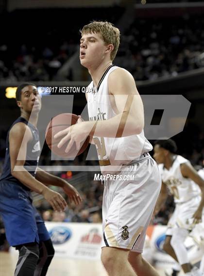 Thumbnail 2 in Sierra Canyon vs. Bishop Montgomery (CIF-SS Open Semi-Final) photogallery.