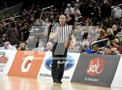 Thumbnail 2 in Sierra Canyon vs. Bishop Montgomery (CIF-SS Open Semi-Final) photogallery.