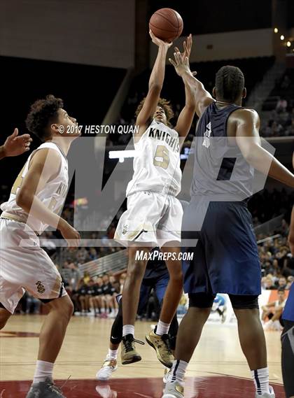 Thumbnail 2 in Sierra Canyon vs. Bishop Montgomery (CIF-SS Open Semi-Final) photogallery.