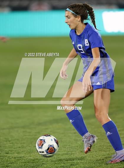 Thumbnail 2 in Broomfield vs. Grandview (CHSAA 5A Championship) photogallery.