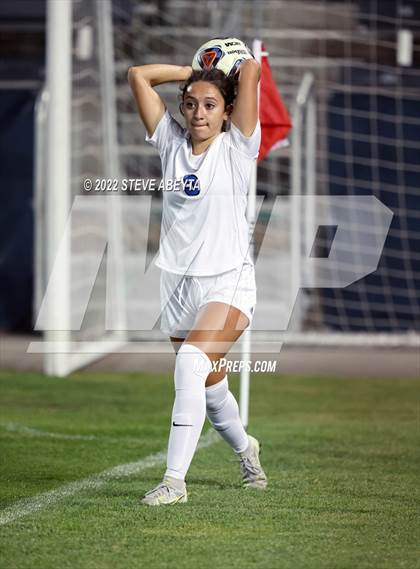 Thumbnail 3 in Broomfield vs. Grandview (CHSAA 5A Championship) photogallery.